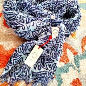 CAMERUCCI ARCHIVIO ITALIA FINE WOOL SCARF BLUE ON BLUE FLUER DI LIS DAMASK PRINT